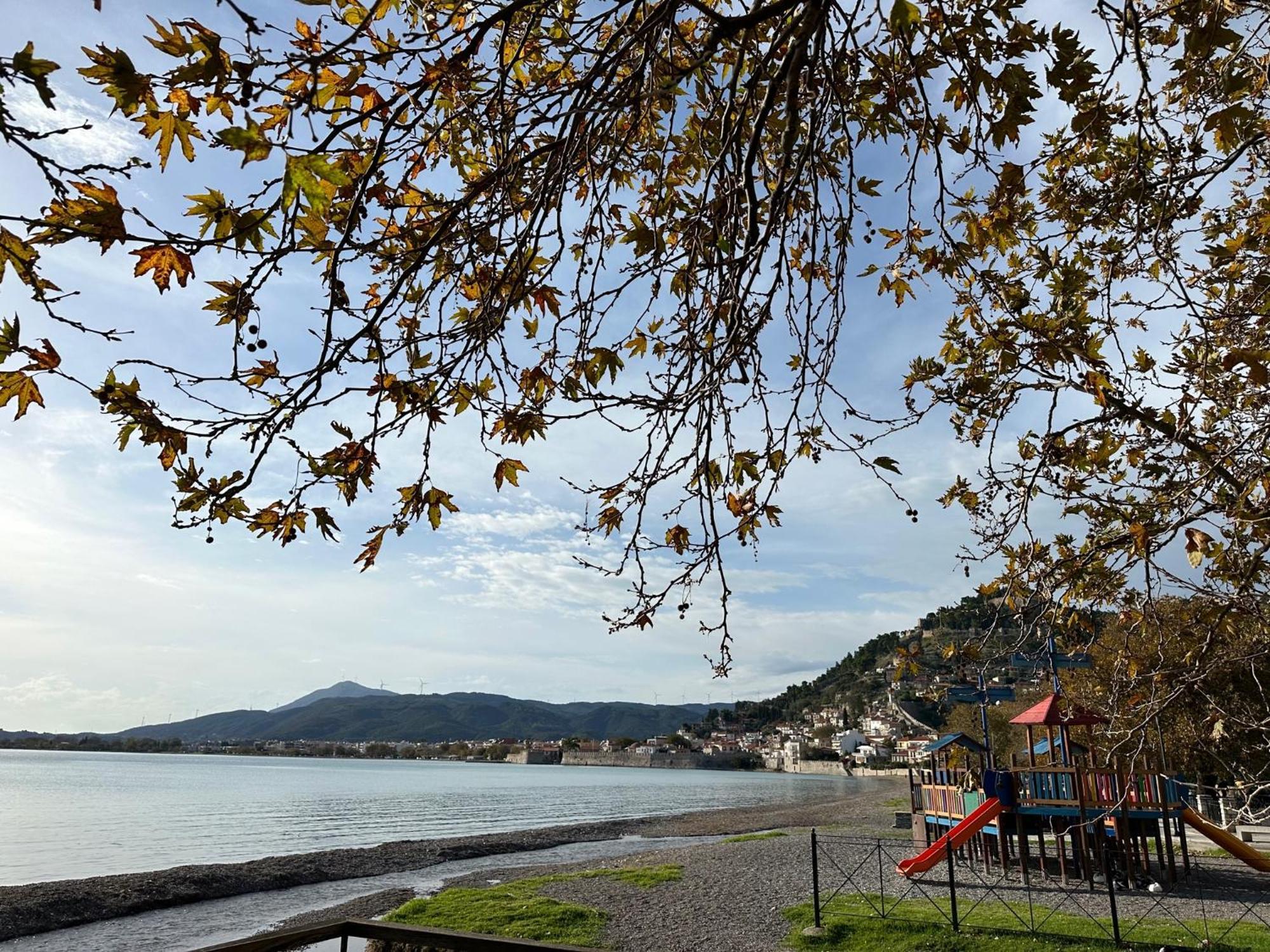 Lepanto Xenia Apartments 3F Nafpaktos Bagian luar foto